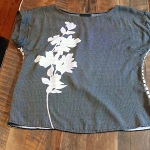 Short sleeve dress shirt